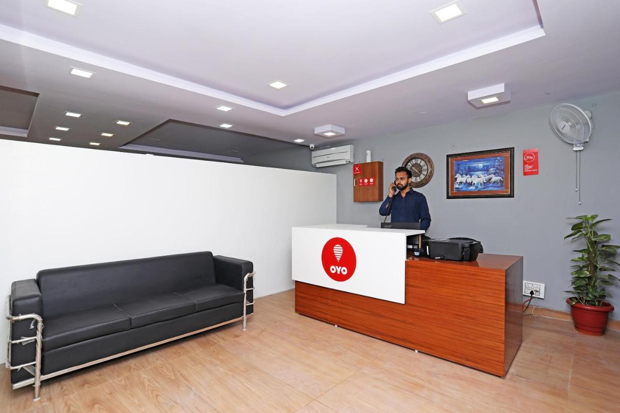 Capital O Aashiyana Paradise Near Omaxe Gurgaon Mall Hotel Exterior foto