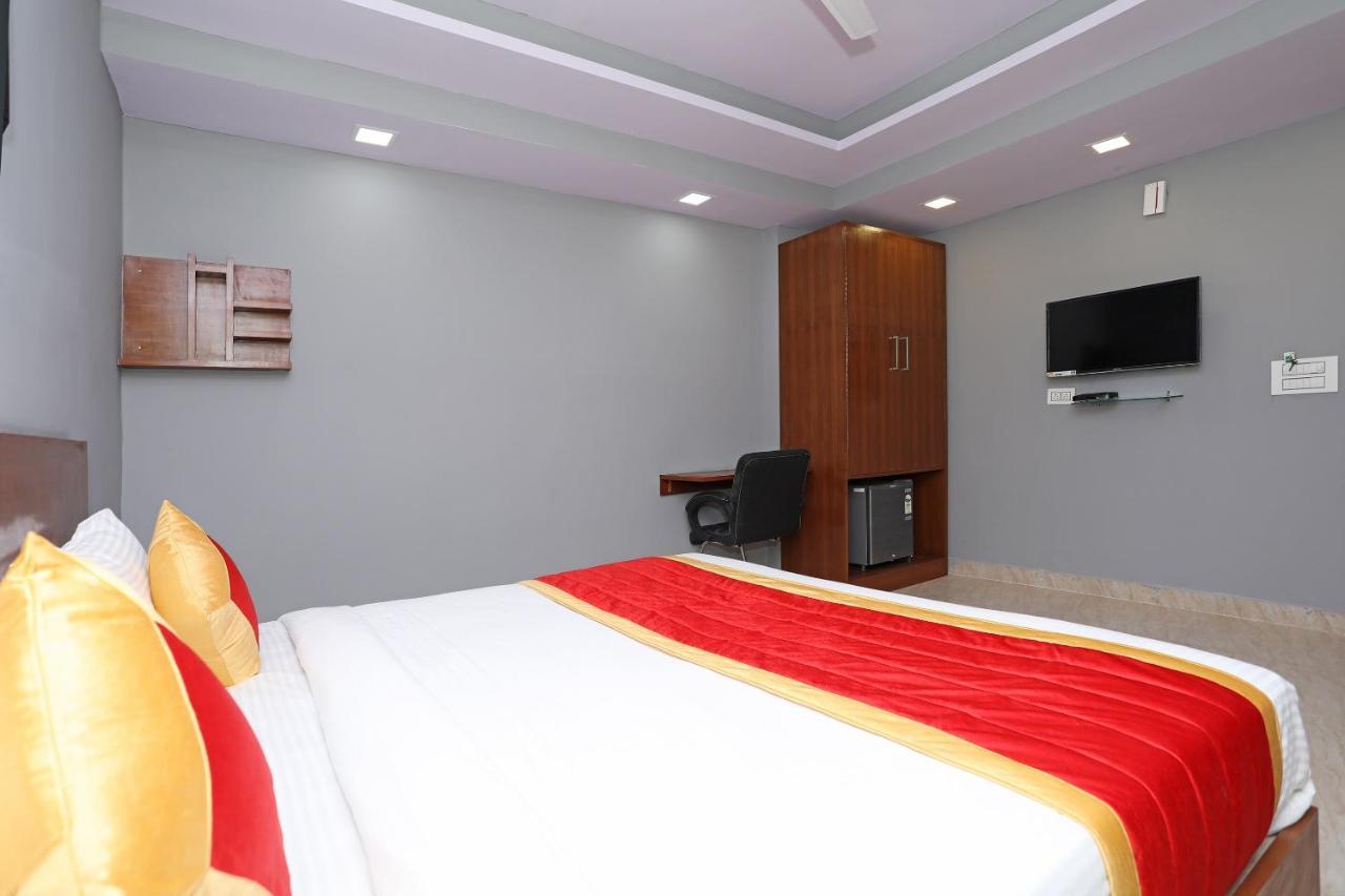 Capital O Aashiyana Paradise Near Omaxe Gurgaon Mall Hotel Exterior foto