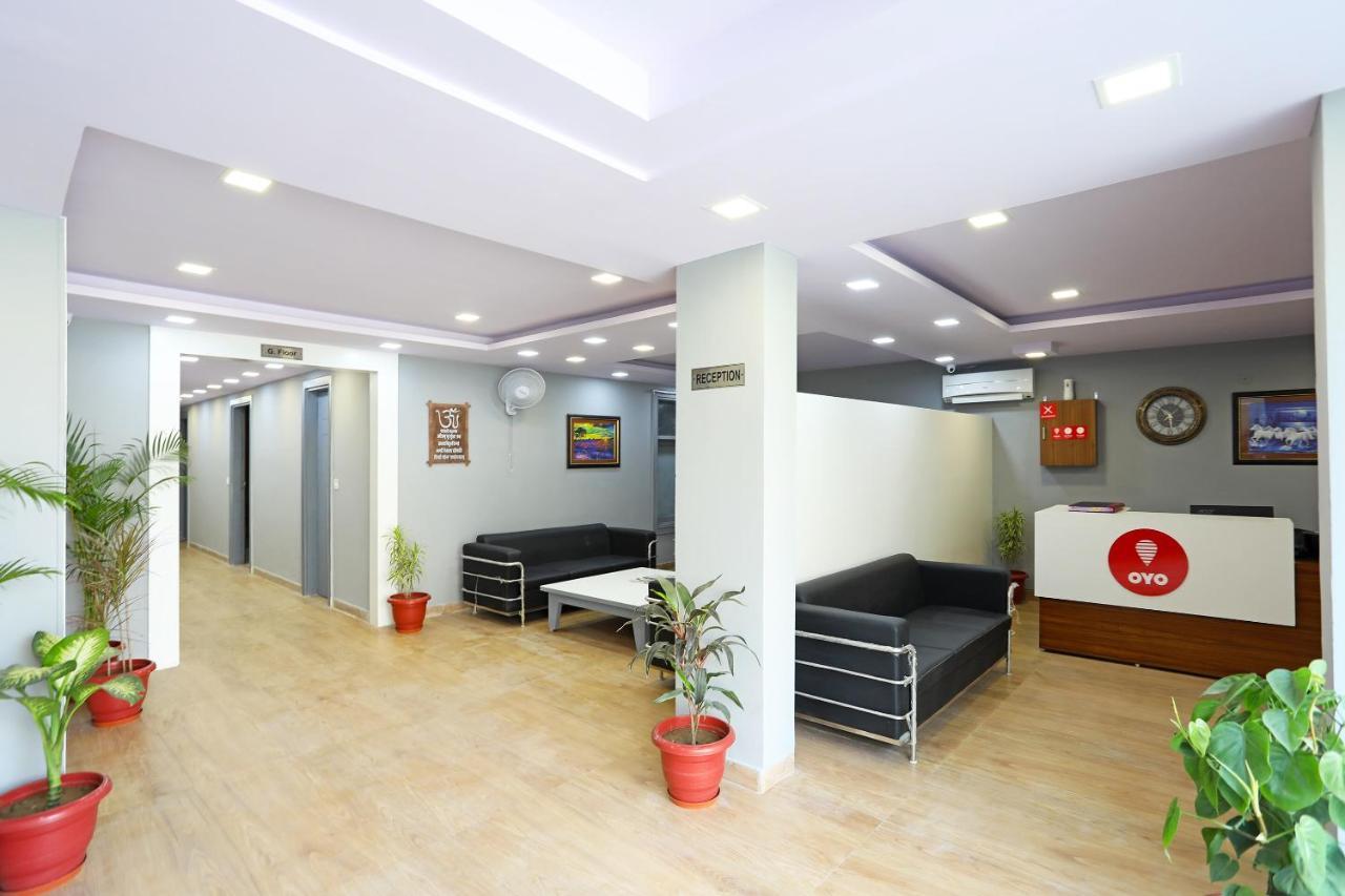 Capital O Aashiyana Paradise Near Omaxe Gurgaon Mall Hotel Exterior foto