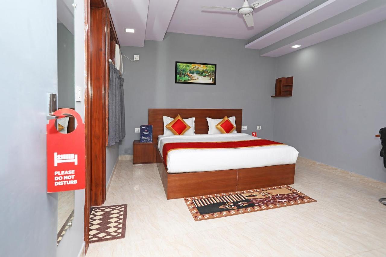 Capital O Aashiyana Paradise Near Omaxe Gurgaon Mall Hotel Exterior foto